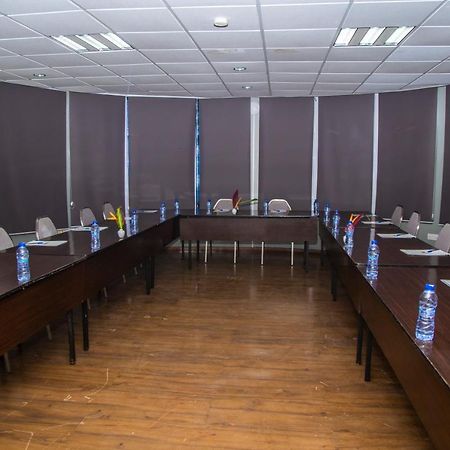 Airside Hotel Accra Ngoại thất bức ảnh