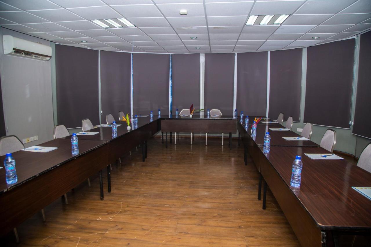 Airside Hotel Accra Ngoại thất bức ảnh